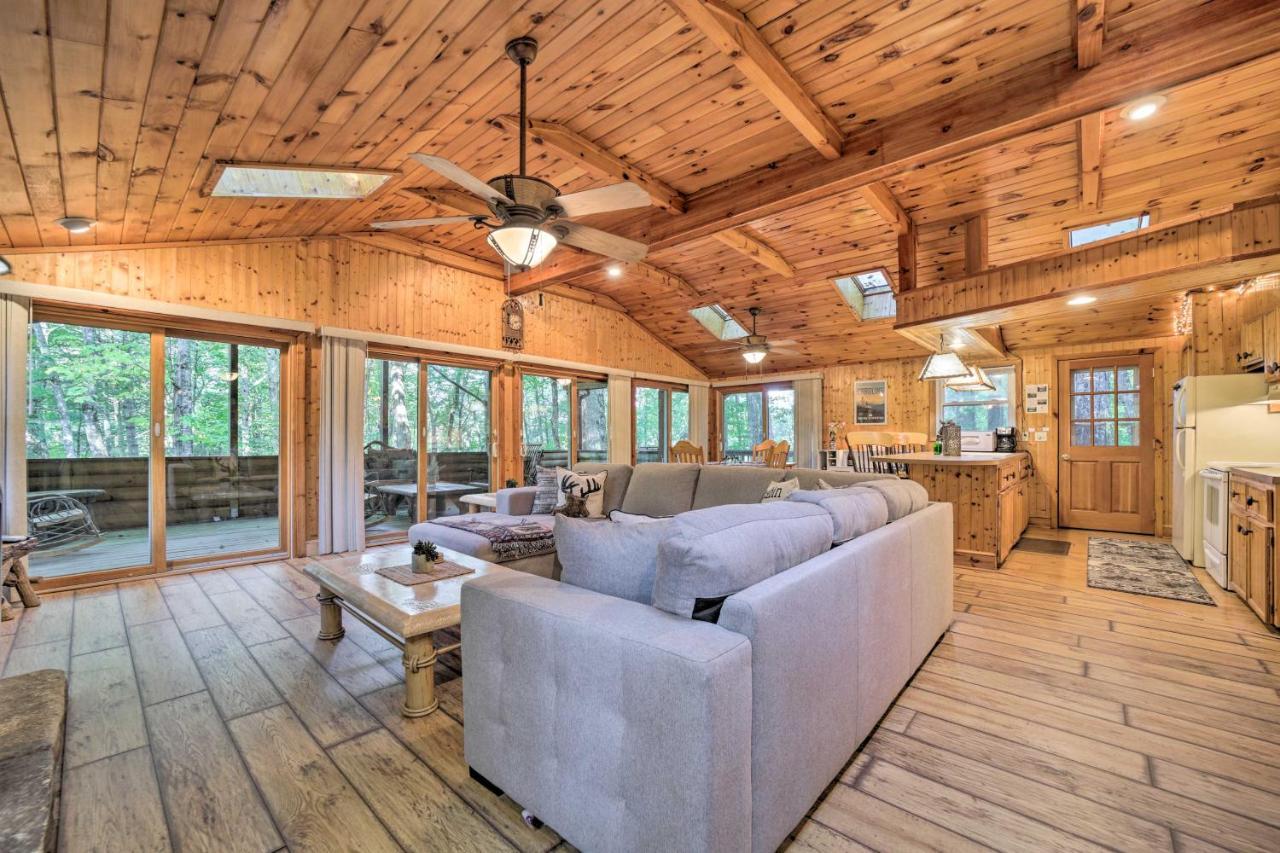Cozy Lake Toxaway Cabin With Deck, Fire Pit And Grill! Εξωτερικό φωτογραφία