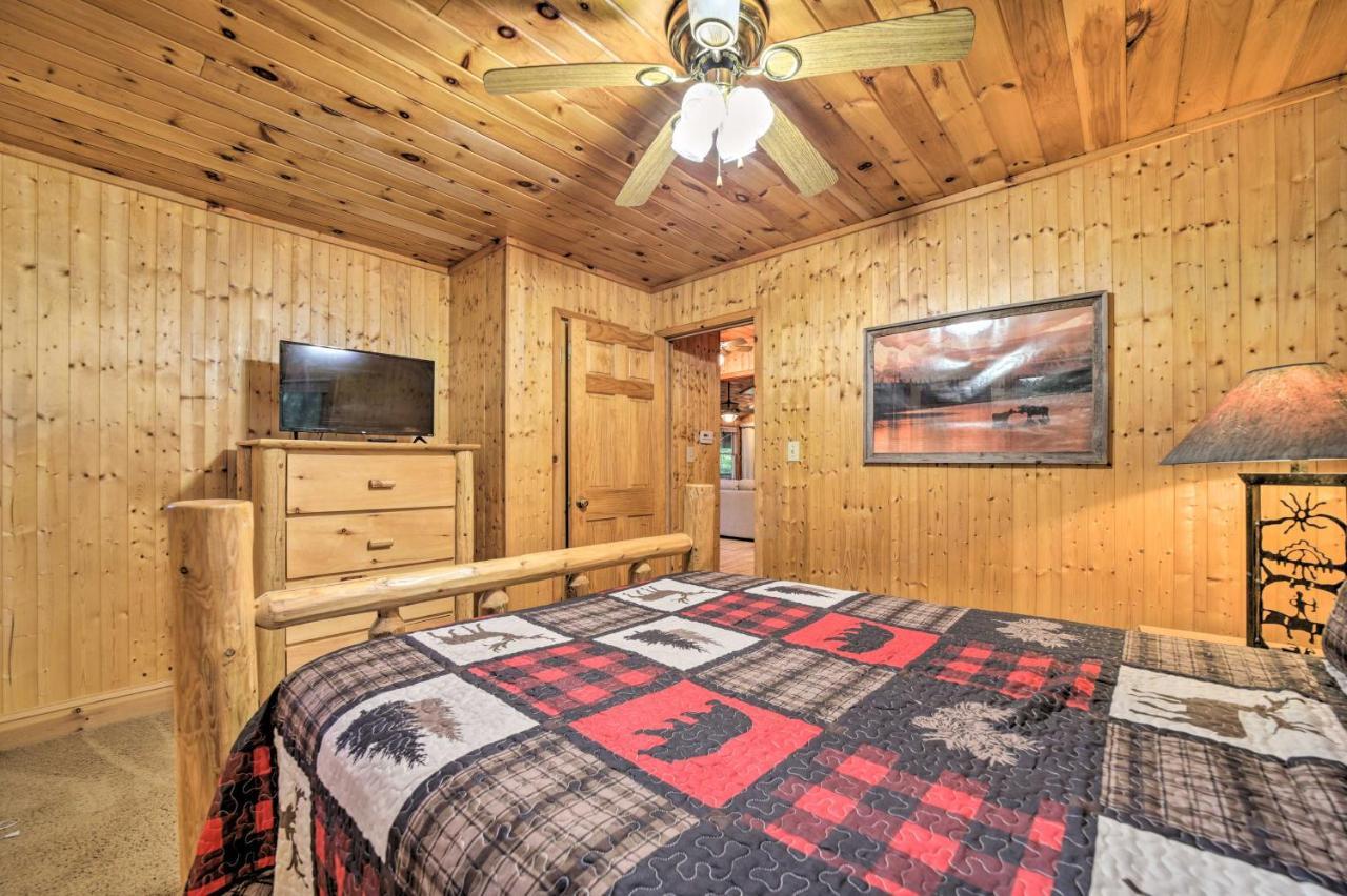 Cozy Lake Toxaway Cabin With Deck, Fire Pit And Grill! Εξωτερικό φωτογραφία