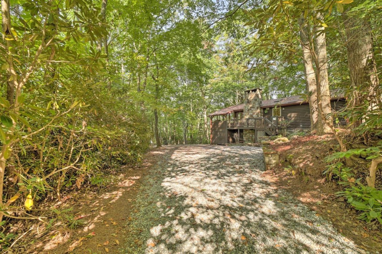 Cozy Lake Toxaway Cabin With Deck, Fire Pit And Grill! Εξωτερικό φωτογραφία