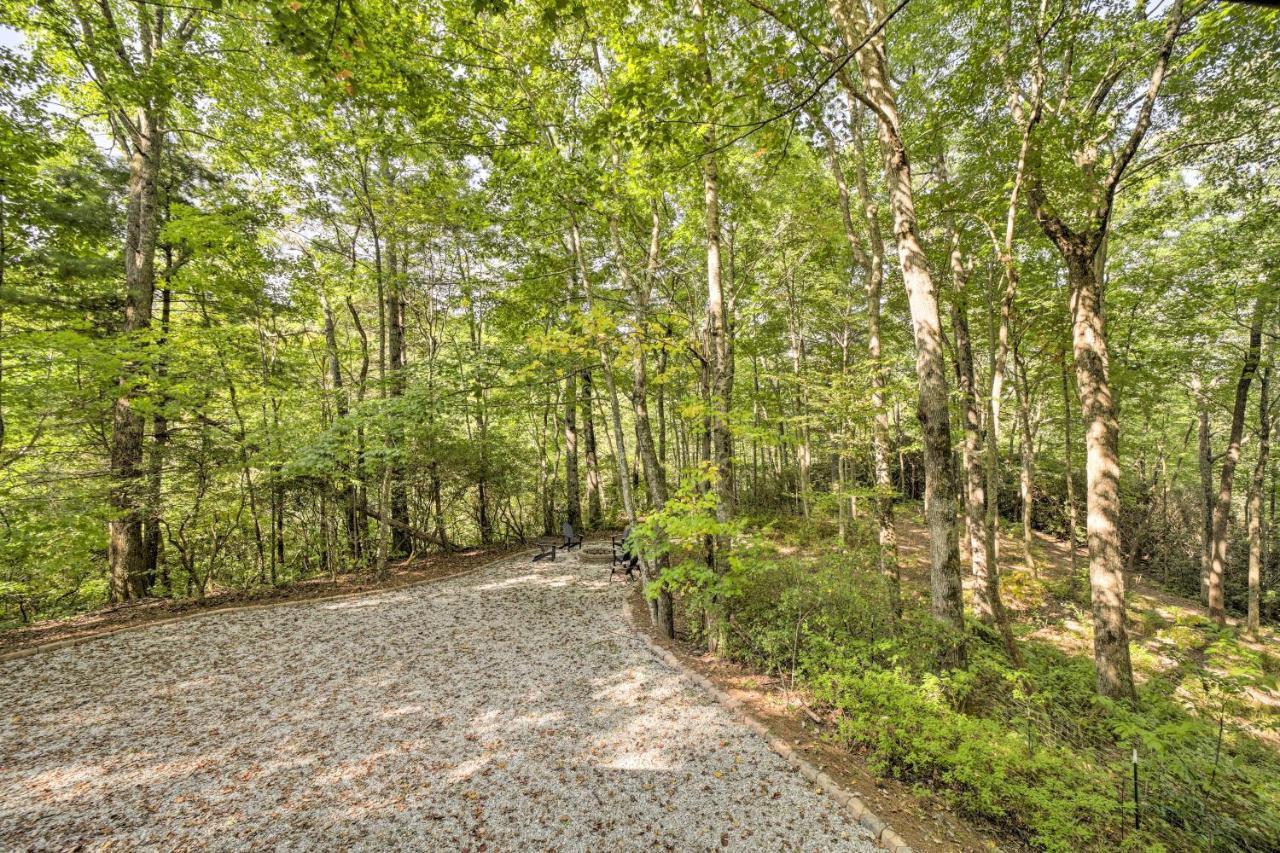 Cozy Lake Toxaway Cabin With Deck, Fire Pit And Grill! Εξωτερικό φωτογραφία